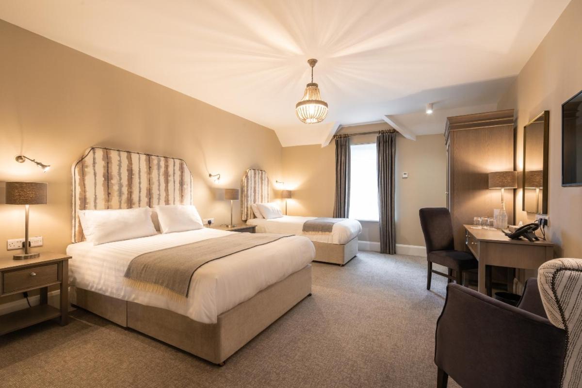 The Salthouse Hotel Ballycastle Bagian luar foto